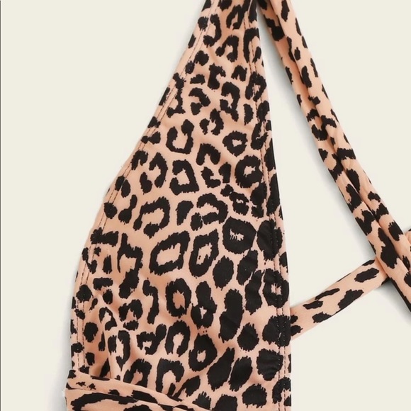 Leopard Criss Cross One Piece Swimwear - Picture 3 of 6